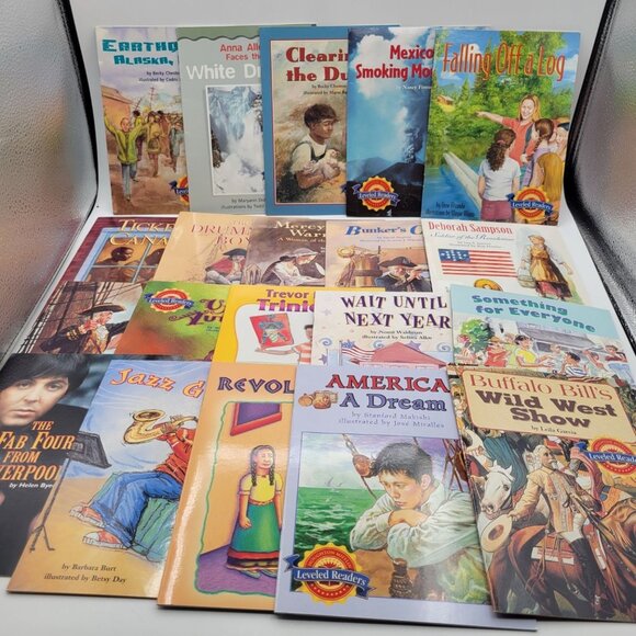 Houghton Mifflin Leveled Readers Huge Lot of 20 Booklet Books for Level 5  BK117 - Picture 1 of 11